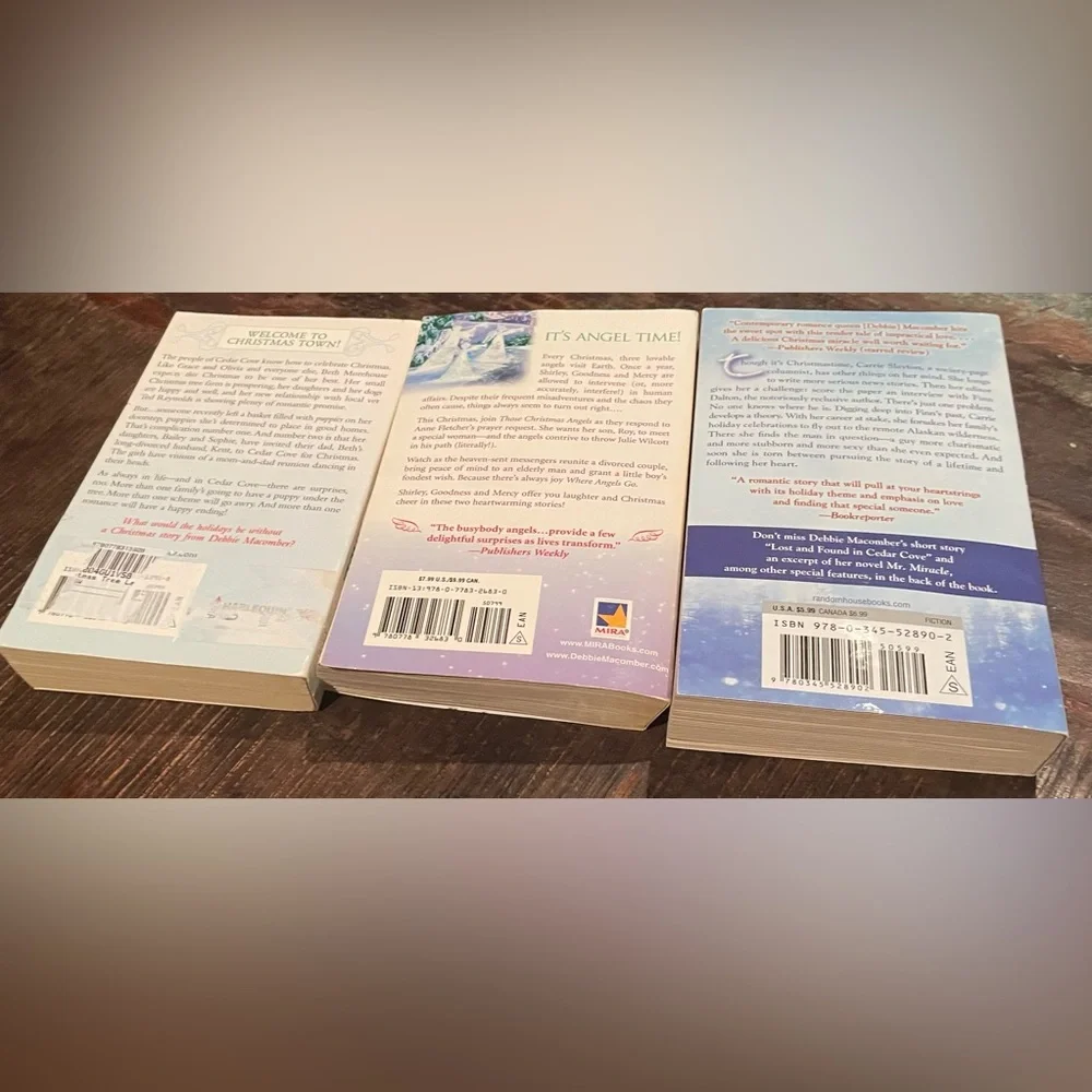 Debbie Macomber set of paperback Christmas books.